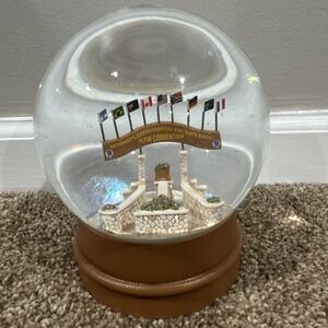 EAA Fly-in Convention International Experimental Aircraft Association Snow Globe